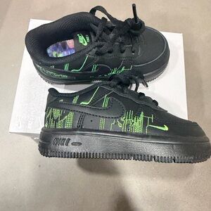 7C Nike Black Sneakers with Neon Green Graphic Accents